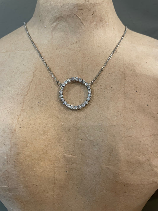 Circle pendant with Rhinestone Necklace